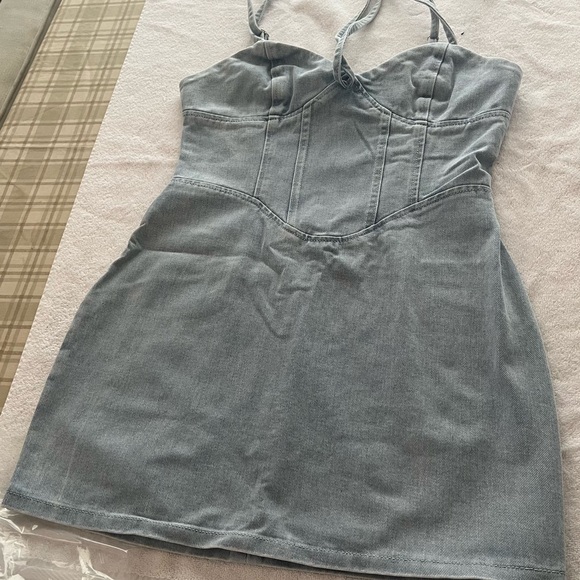 PrettyLittleThing Dresses & Skirts - NWT PrettyLittleThing Lite Blue Wash Corset Panel Denim Mini Dress Size 6